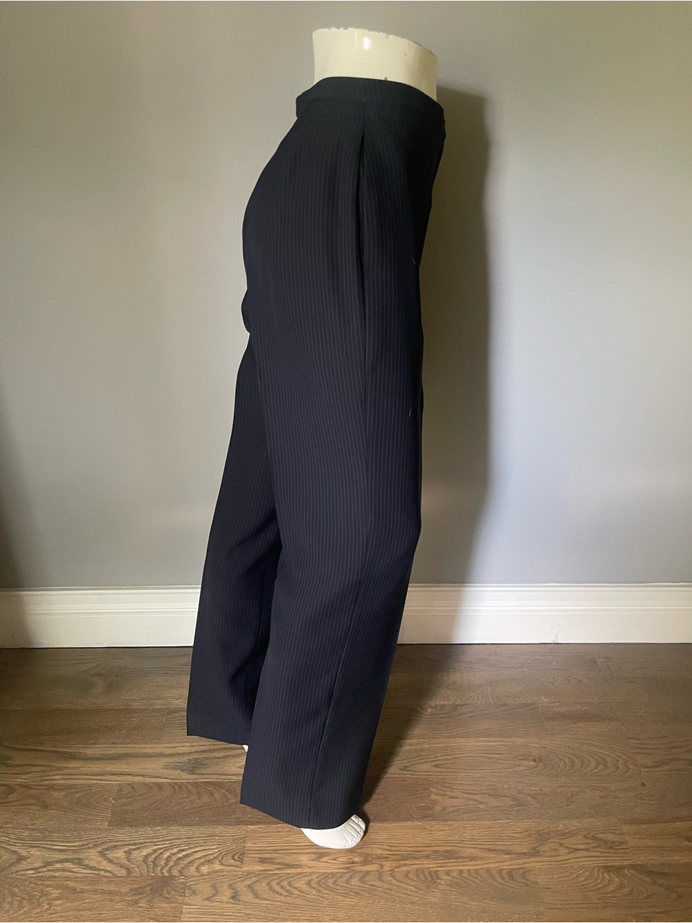 Tahari Arthur S Levine Dark Blue Pinstripe-Lined Women's Blazer Size 6 - Picture 6 of 13